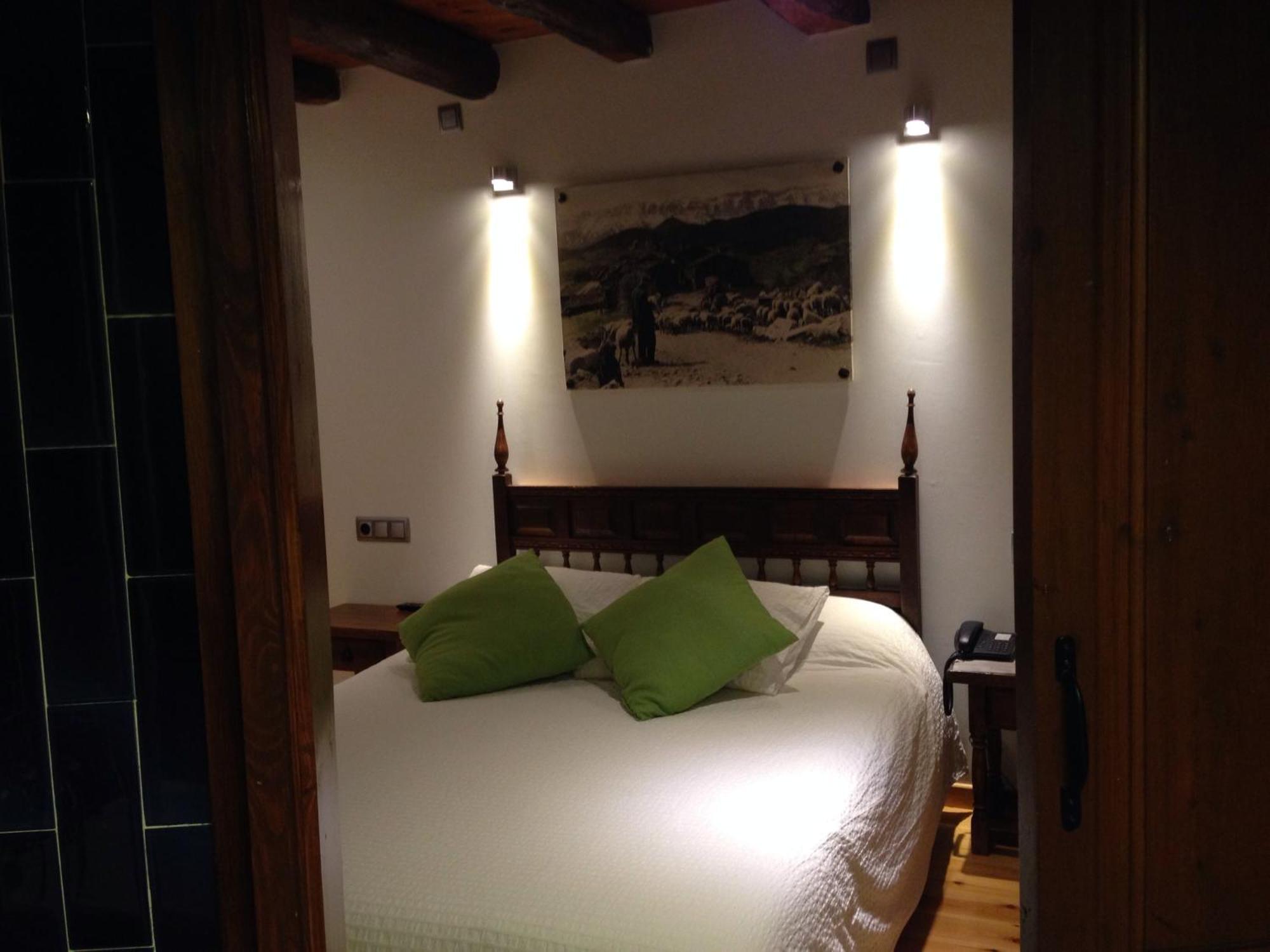 Hotel Can Borrell Meranges Номер фото