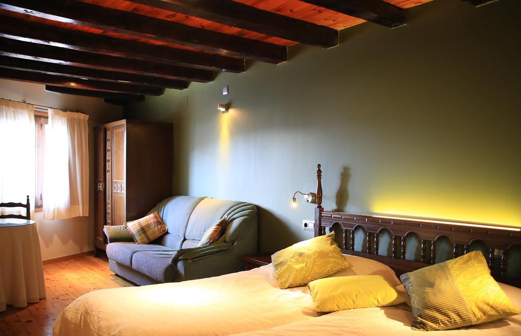 Hotel Can Borrell Meranges Экстерьер фото
