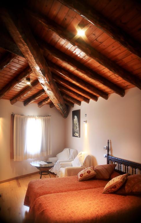 Hotel Can Borrell Meranges Экстерьер фото