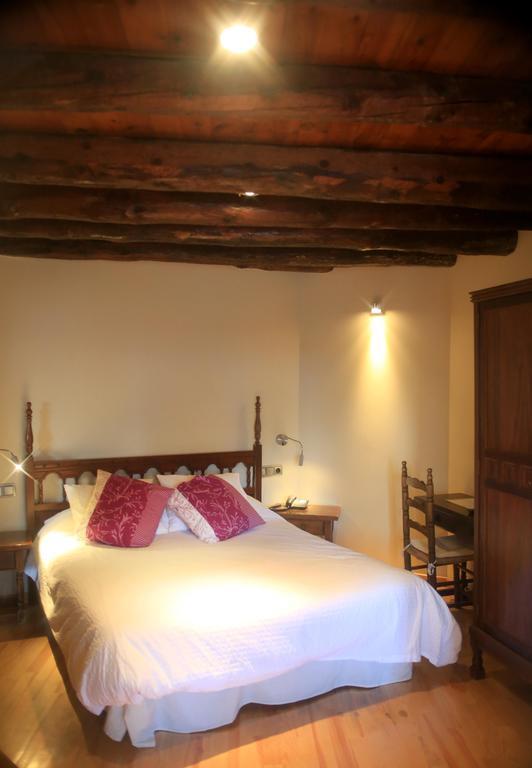 Hotel Can Borrell Meranges Экстерьер фото